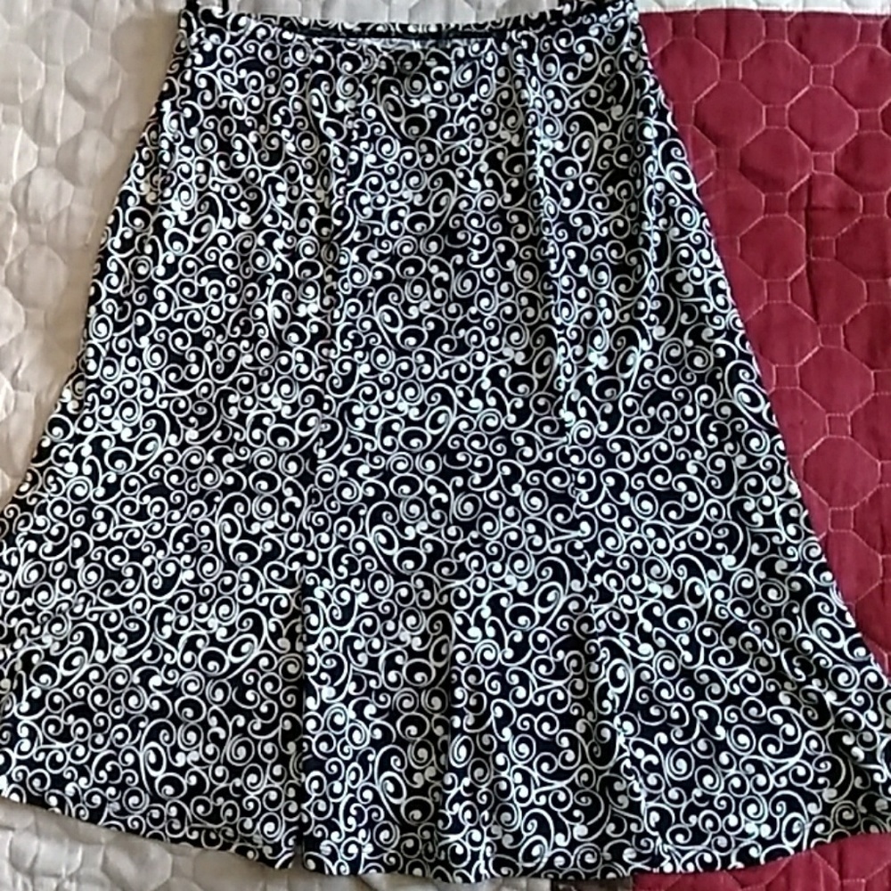 Connected Apparel Black and white swirl skater skirt - Picture 1 of 3
